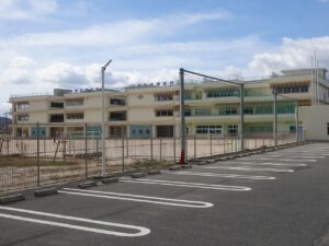 玖珂小学校から約1200ｍ（徒歩15分）