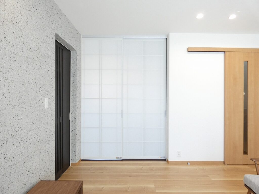 和室は建具で仕切ることができます。