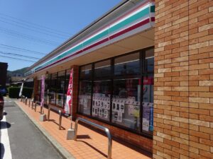 セブンイレブン周南政所店まで約770ｍ～790ｍ（徒歩10分）／24時間営業 店休日：原則無し