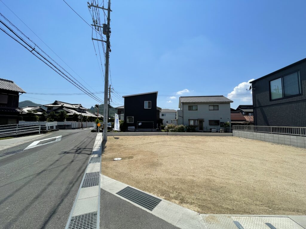 前面道路5mです。