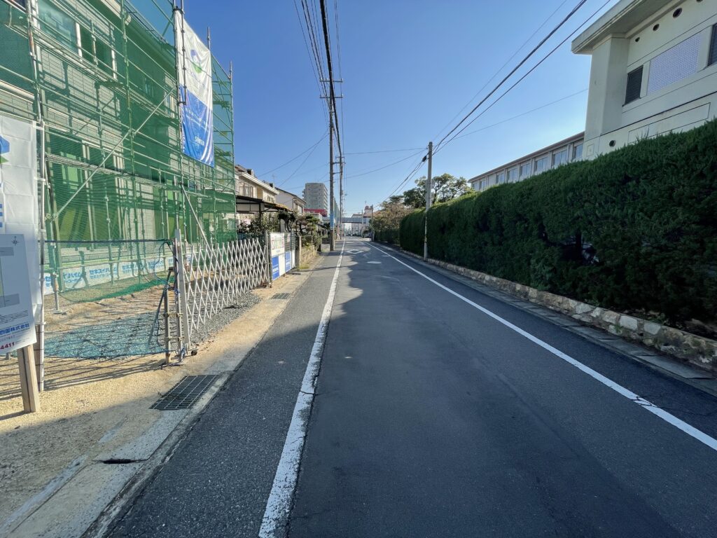 前面道路　東方向